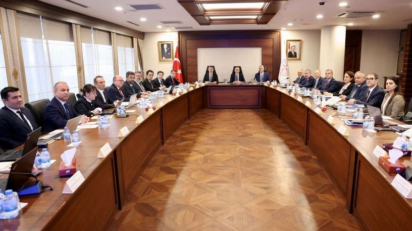 Üç bakandan Ramazan öncesi gıda zirvesi