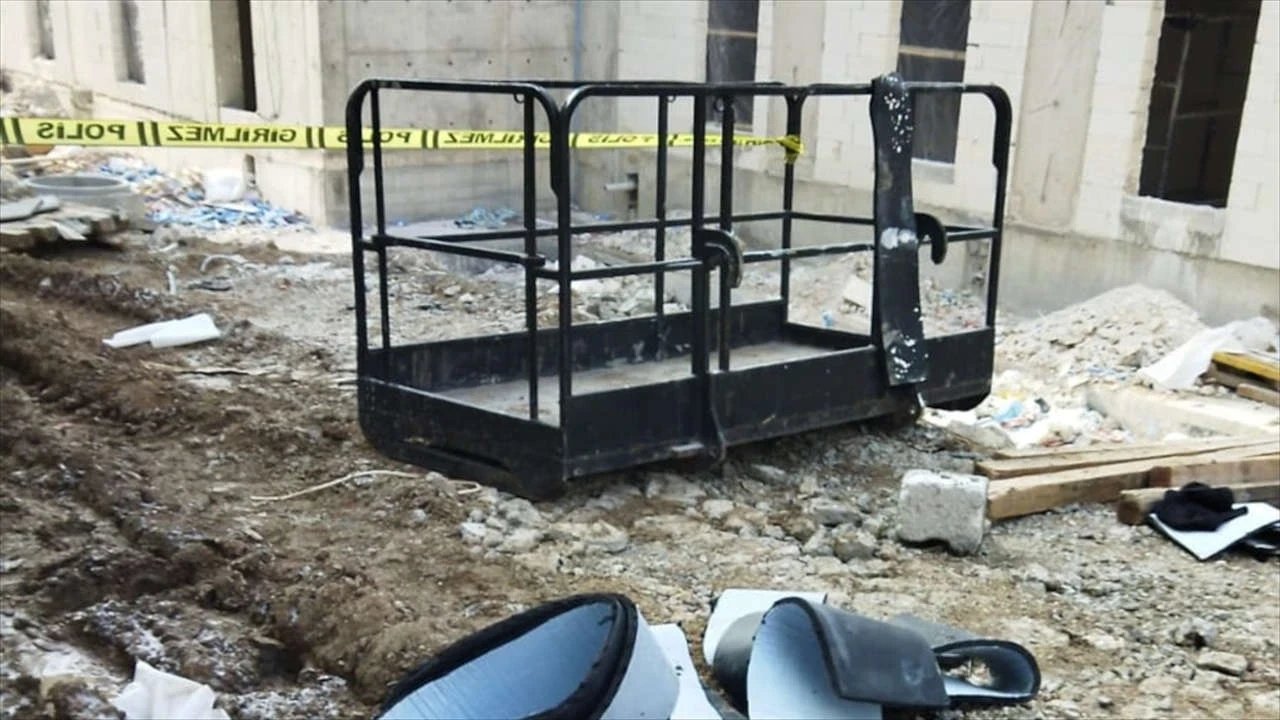 Çorum’da hastane inşaatında kaza: Vinçin altında kalan işçi hayatını kaybetti!