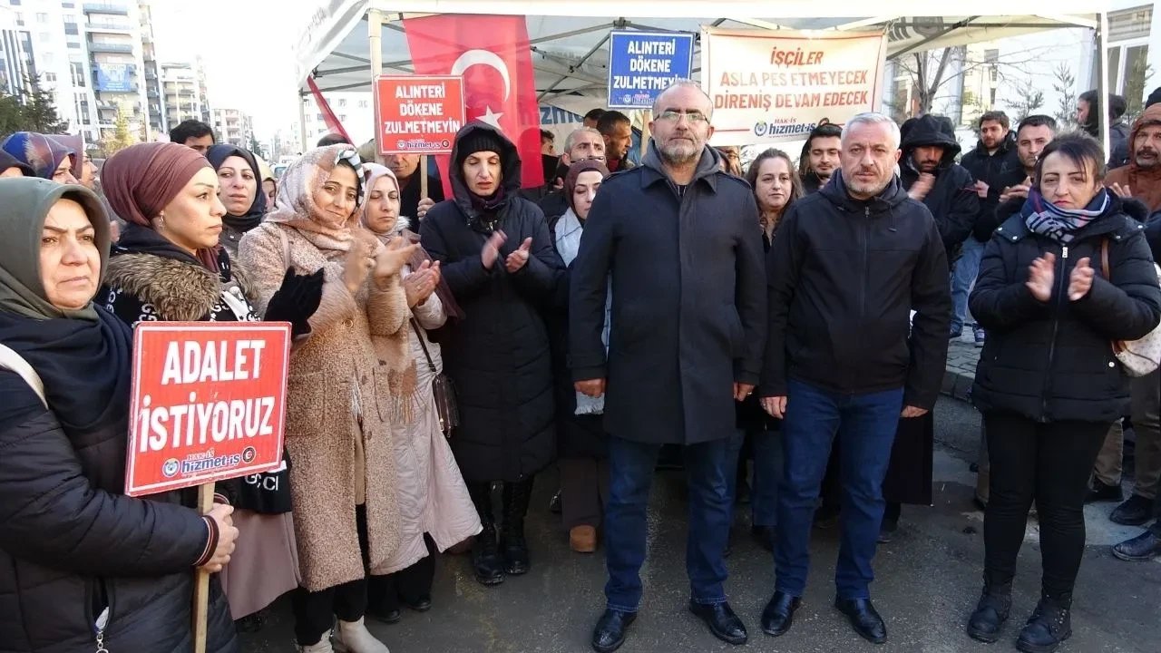 Van’da belediyelerden işten çıkarılan işçilerin hak arayışı 290 gündür sürüyor!