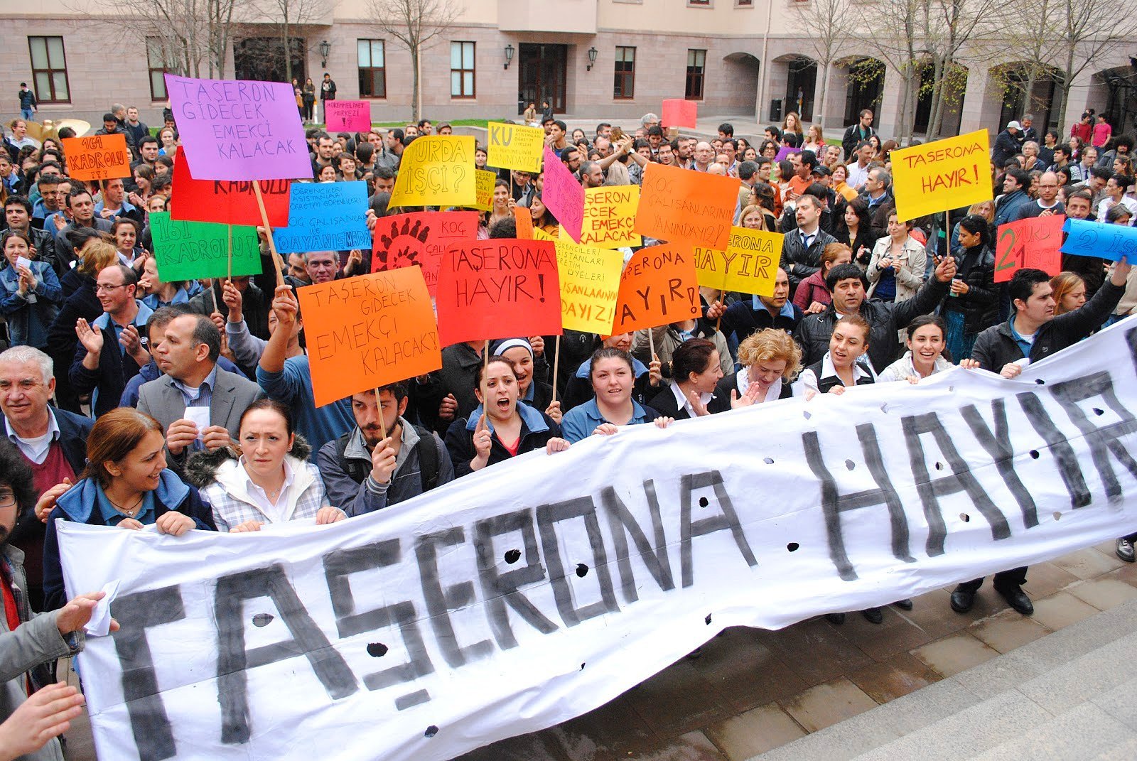 AKP'nin KHK yalanlarını ortaya döküyoruz: İşte 7 soruda taşeron gerçeği! |  Yurtsever