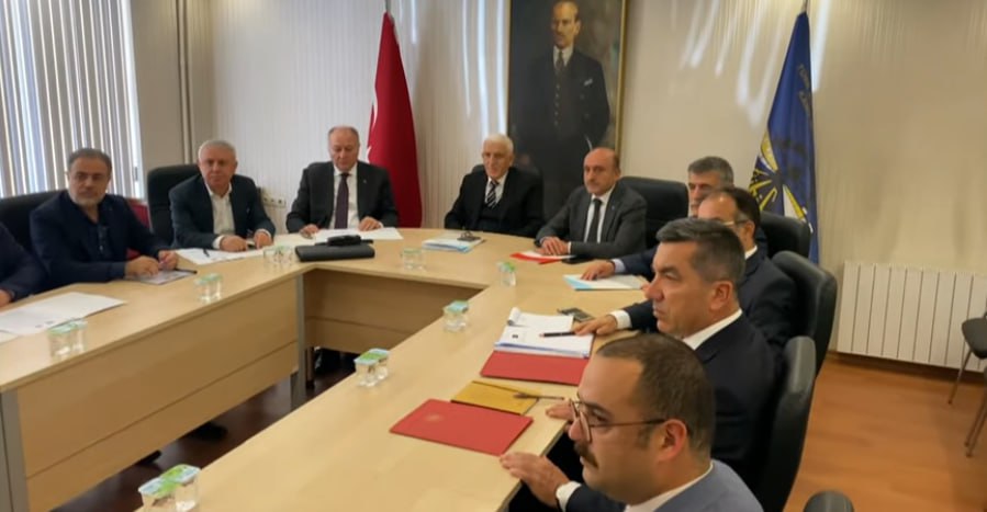 TÜHİS’ten bugünkü oturumda kamu işçisine zam teklifi gelmedi