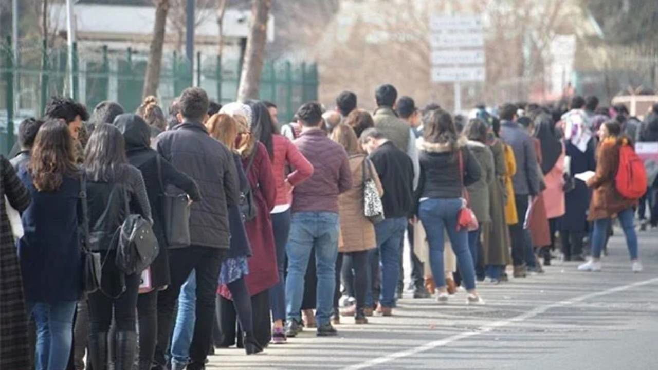 Genç Emeği Raporu’na göre gençlerin yüzde 26’sı ne eğitimde ne istihdamda yer alıyor: Gençler işsiz ve umutsuz