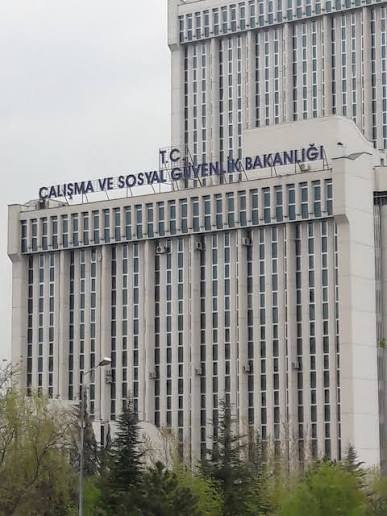 Sendikalara menfaat uyarısı!