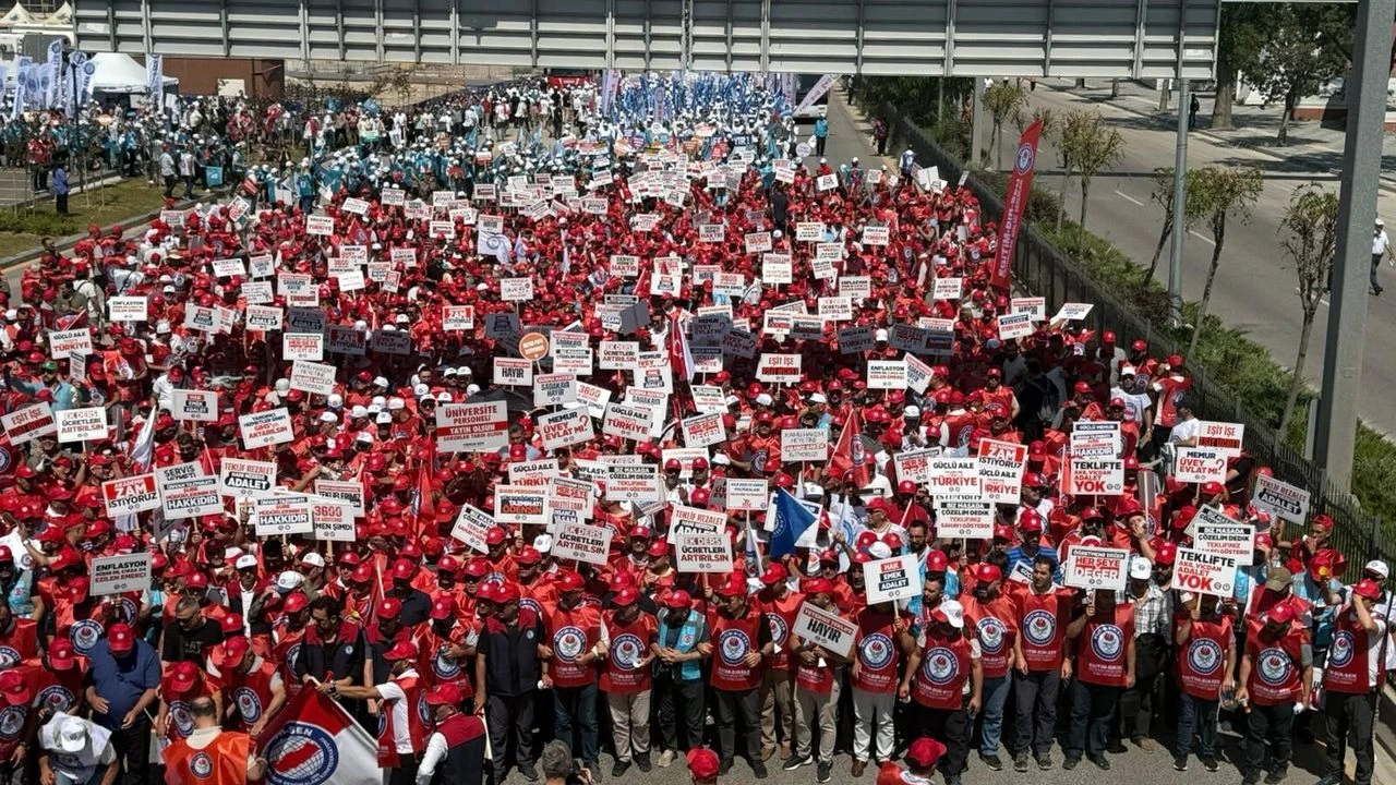 Resmî Gazete’de 2026 Temmuz Sendika İstatistikleri Yayımlandı: Memur-Sen Liderliğini Korudu, Sağlık ve Eğitim Hizmetlerinde Son Durum